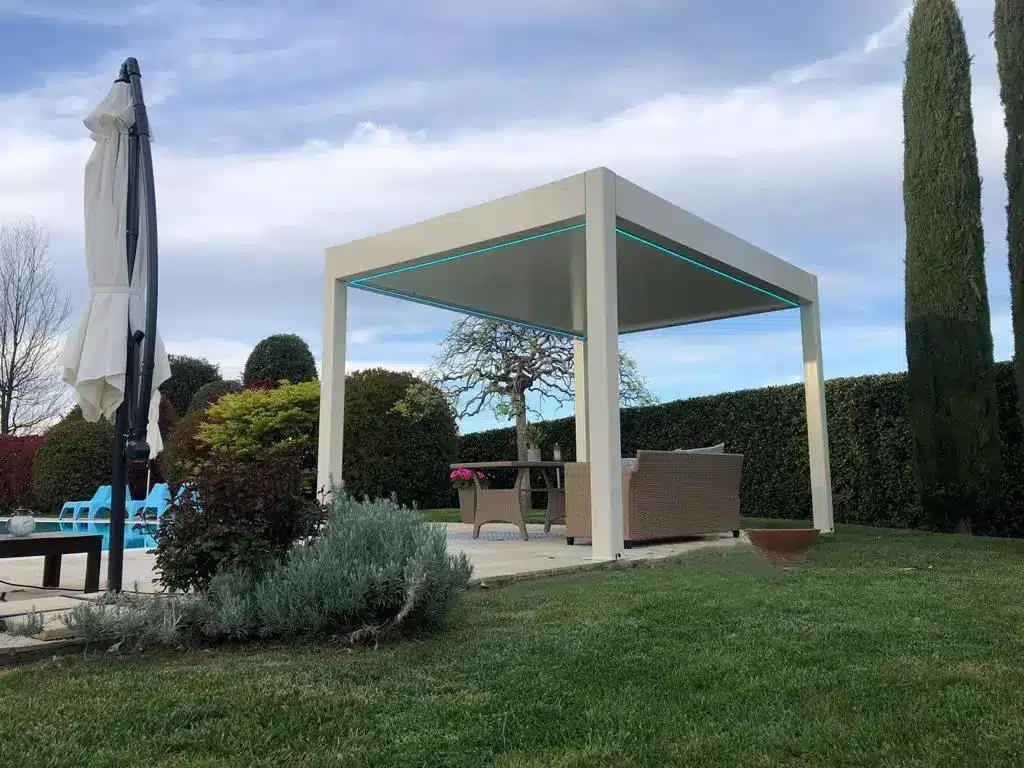 PERGOLA A TETTO FISSO STEEL 6